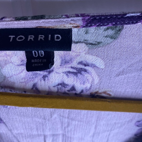 Torrid Lilac Floral Babydoll Gauze Crotchet Top - Picture 3 of 6